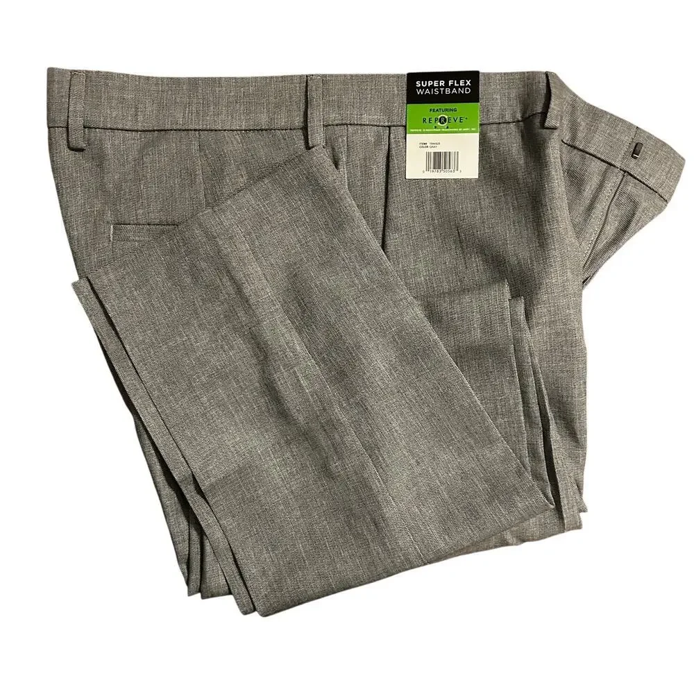 NWT Haggar Men's Super Flex Waistband Dress Pants - 32x30 - Heather Gray
